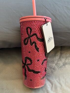 NWTS HydroPeak Pink Rhinestone Bow Tumbler w/Straw 40oz. Limited Edition